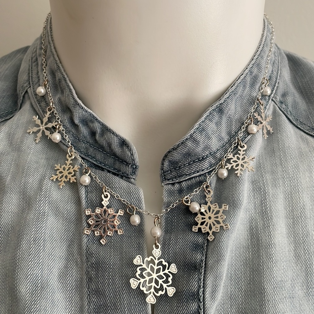 NRT necklace